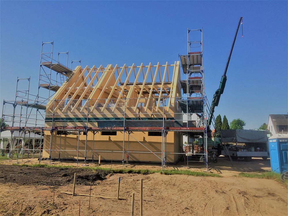 Einfamilienhaus Holzrahmenbauweise | Zimmerei Holzbau Lühmann