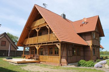 Neubau Fachwerkhaus mit Querbau